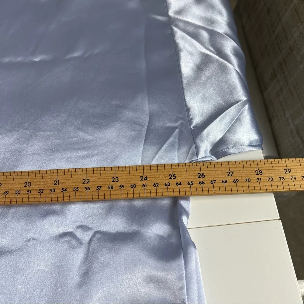 Vintage Gloria Vanderbilt Intimates | 2-Pc lilac Satin Chemise(l) & Robe(m) Set - Picture 12 of 13